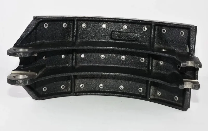 Колодка тормозная в сб. 6520 Евро-2 (литая) 6520-3501090-41