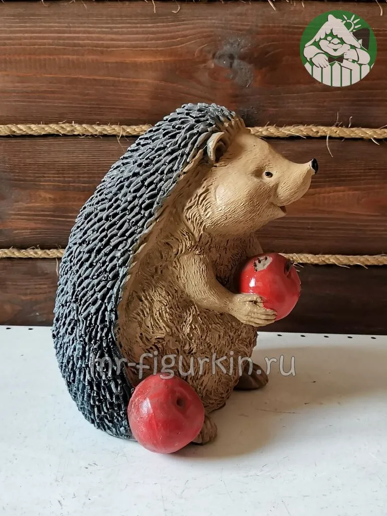 Садовая фигура Ежик с яблоком H-25 см
