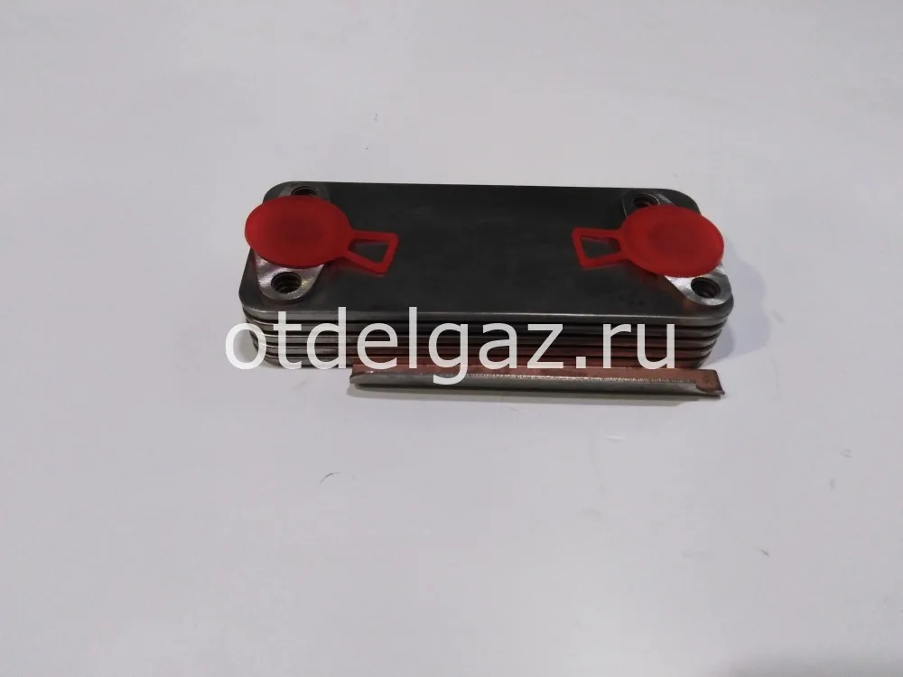 Теплообменник (маслоохладитель) Валдай Камминз 3.8