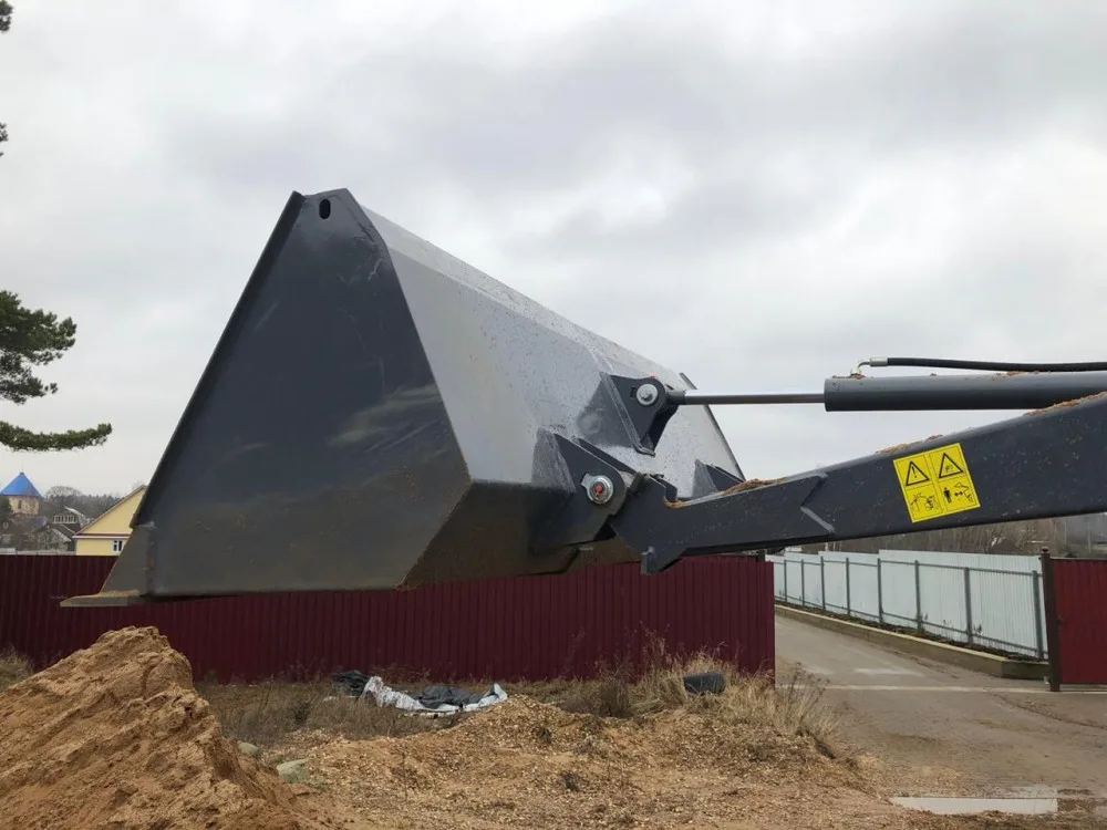 Погрузчик фронтальный Т-209 "Секач", МТЗ 80, 82, 892 и др.  (грузоподъемность 800 кг, высота подъема 3570 мм)