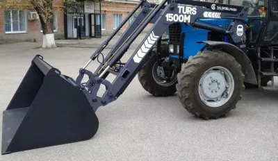 Погрузчик фронтальный ТУРС КУН-1500-ОД