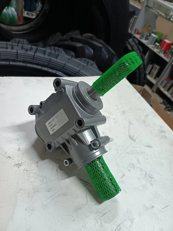Редуктор пескоразбрасывателя А-116-01 BA8013A 1:1