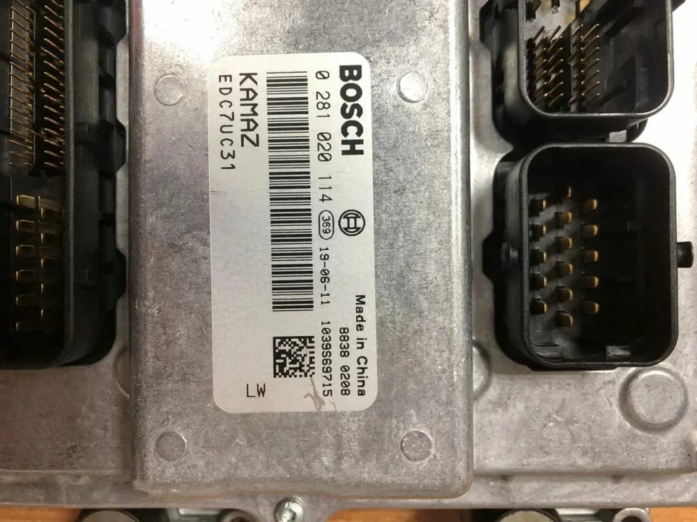 блок управления bosch 0281020114 (без прошивки)