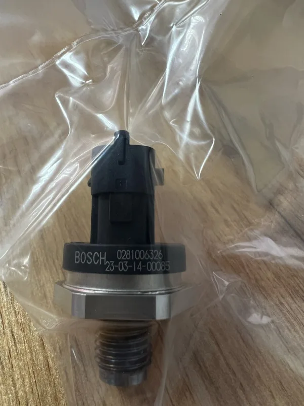 Датчик давления топлива (ГАЗ 3302 дв. ISF 2.8) 0281006326 Bosch