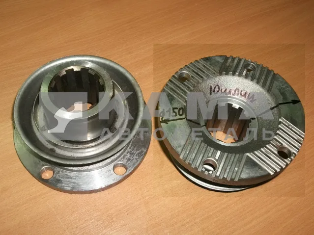 флянец Редуктора 53205-036 Торц.шлиц (D150,10вн.шлиц) ЗАВОД 53205-2402036 (м/о,пер.мост,РК)*