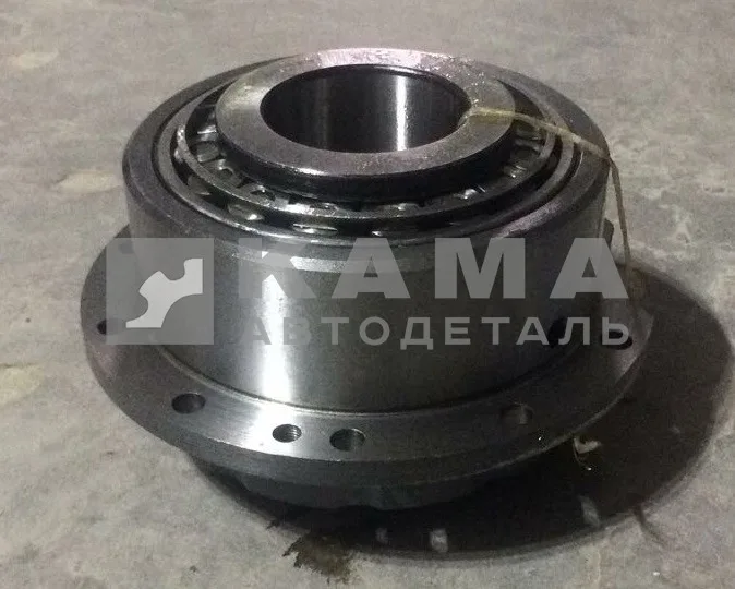 стакан Редуктора 6520 в сборе (подшипники 7613/7615 ) 6520-2402046(48)*