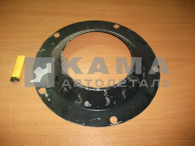 щиток ступицы зад.колеса стар.обр. (маслоуловитель) 5320-3502146