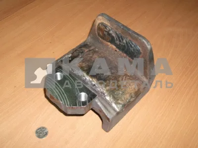 опора задней рессоры 6520-2912430-10*