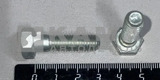 болт М 8 х30х1,25 (1-60438-21)
