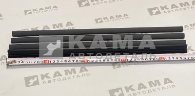 уплотнитель опускного стекла из 4-х 5320-6103334/215 (РТИ)