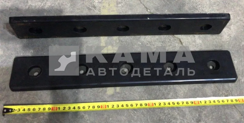 подушка кузова платформы (5 отверстий, узкая) 65201-8500400 (РТИ)