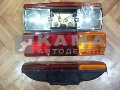 фонарь задний КамАЗ правый ("зализанный", БЕЗ подсветки) крашеный-зеркаль.отражат.(354) (ФП-130
