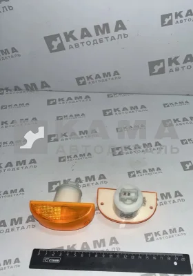 повторитель поворота сбоку с патроном "SAMPA" 023401 (ан. 82.25320-6007)