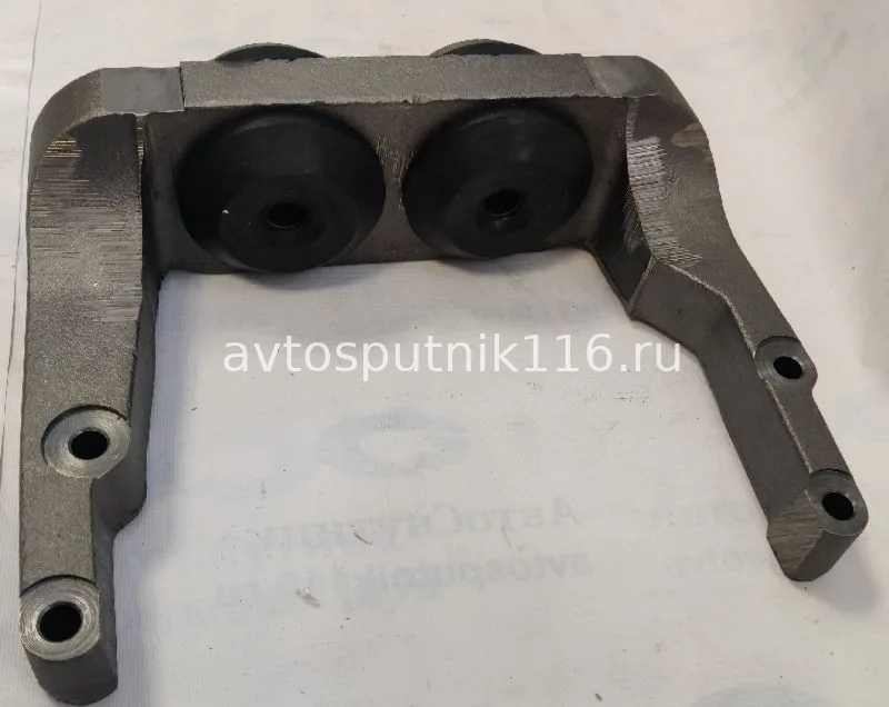 Кронштейн передней опоры силового агрегата на 65201