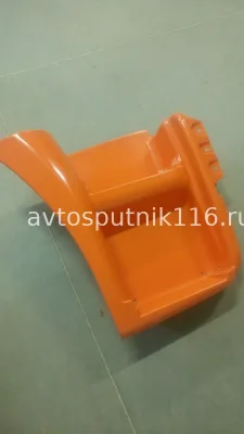 Щиток подножки 6520 (правый) ОРАНЖ