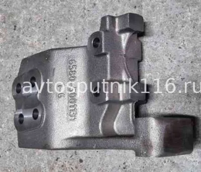 Кронштейн стабилизатора нижний левый 6580