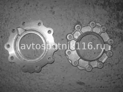 Крышка заднего редуктора на 5320 (Алюминий)