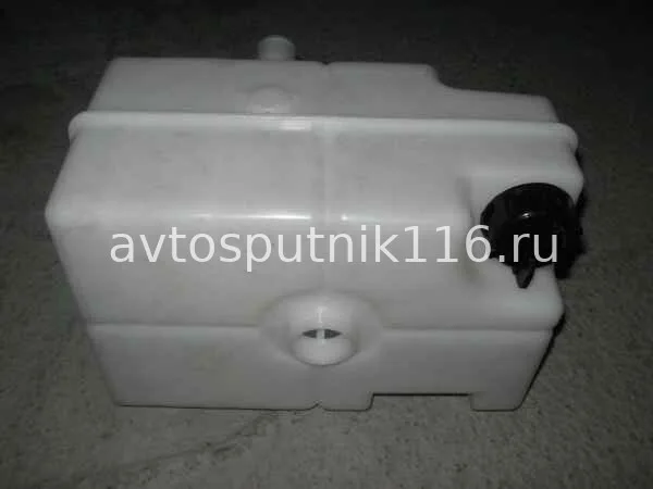 Бачок расширительный голый на 6520 (с клапанной крышкой)