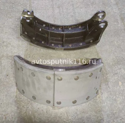 Колодка тормозная в сборе (на 53229) ЛИТАЯ (с длинной накладкой)