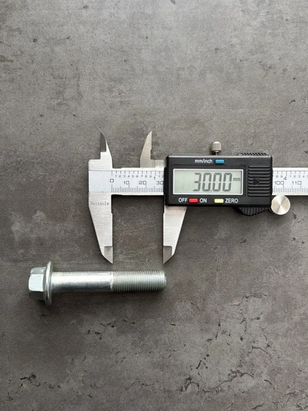 Болт фланцевый М12х65х1,25 8.8 оц. DIN 6921 без насечек
