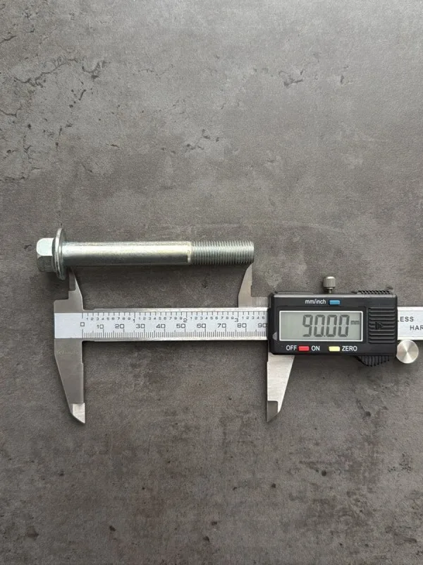Болт фланцевый М12х90х1,25 8.8 оц. DIN 6921 без насечек