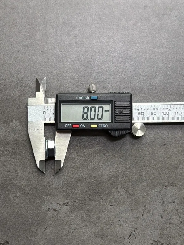 Гайка с фланцем М8 DIN 6923 с насечками, оц