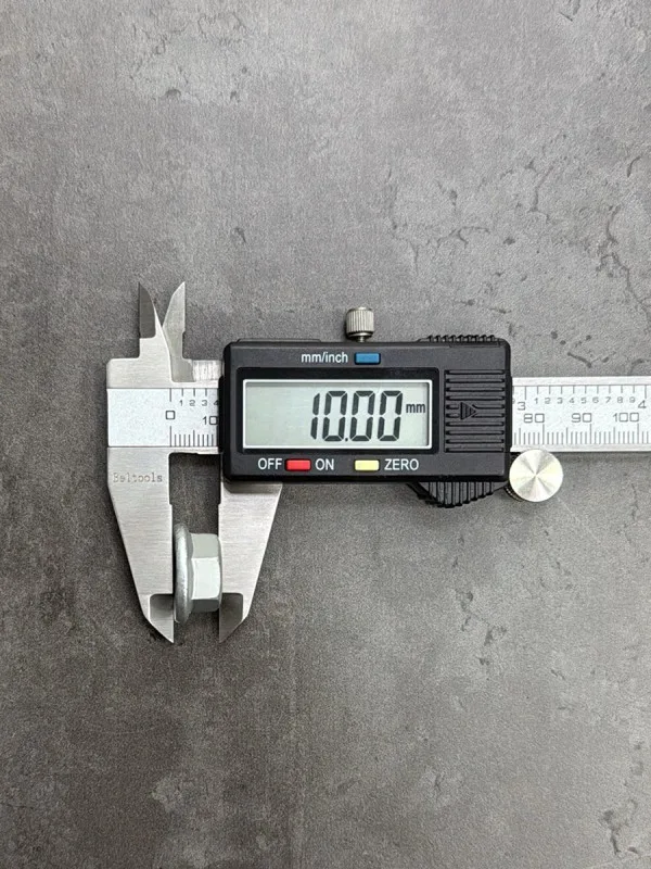 Гайка фланцевая М10х1,25 DIN 6923 КП 8, без насечек, оц.