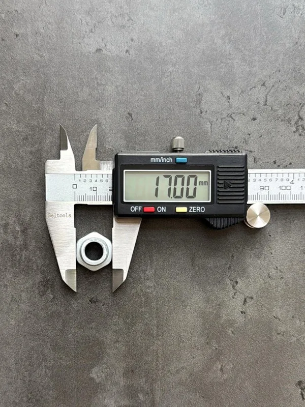 Гайка самоконтрящаяся М10х1,25 Белзан, класс прочности 10, в цинке.