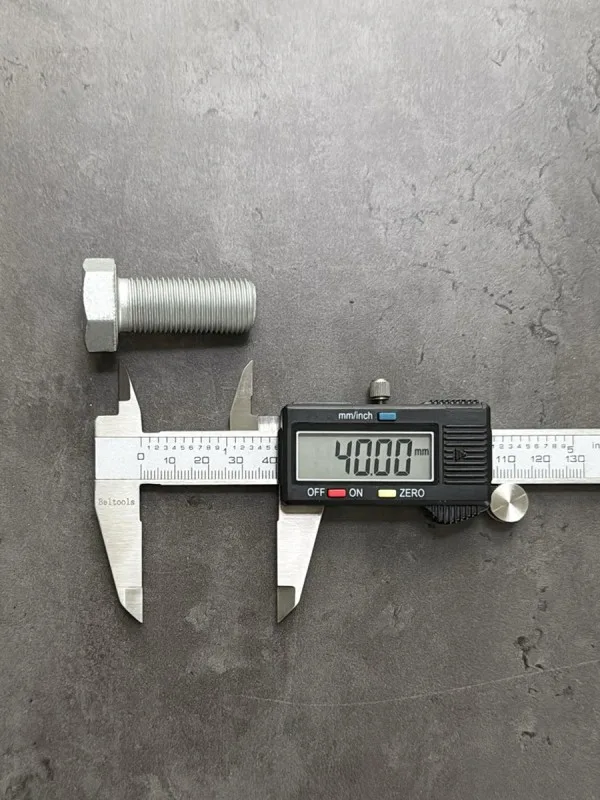 Болт М16х40х1,5 1/13905/21