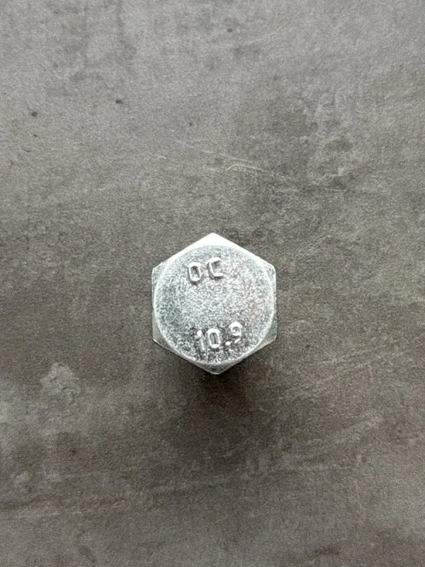 Болт М16х30х1,5 1/42577/31