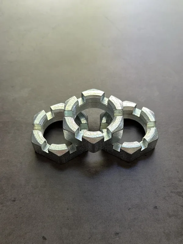 Гайка корончатая М33х1,5   024, 201 вала