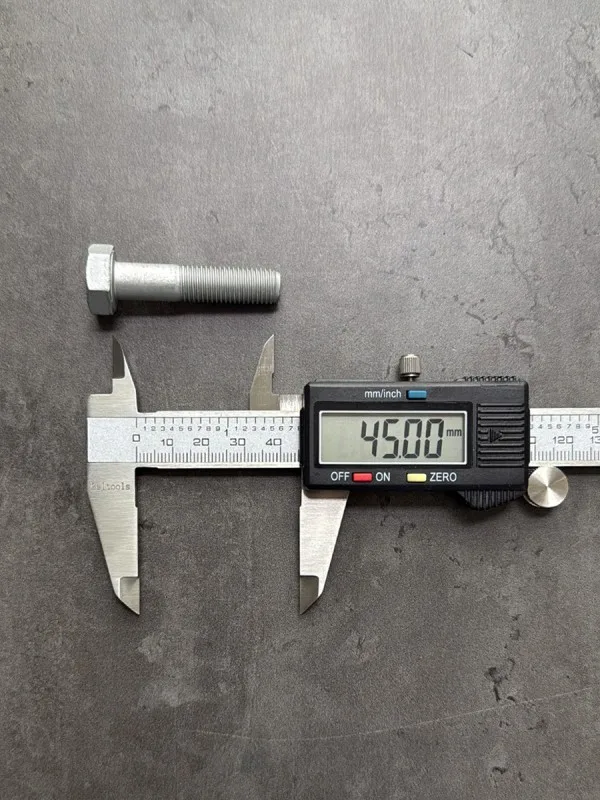 Болт М10х45х1,25 ГОСТ 7798-70 класс прочности 10.9 оцинкованный