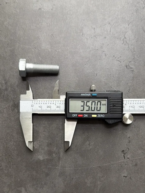 Болт М10х35х1,25 ГОСТ 7798-70 класс прочности 10.9 оцинкованный