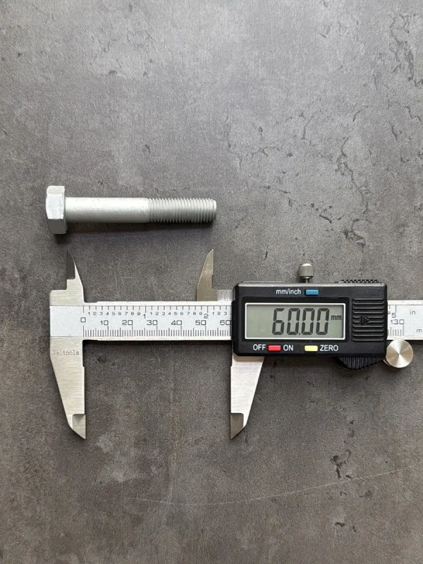 Болт М10х60х1,25 ГОСТ 7798-70 класс прочности 10.9 оцинкованный