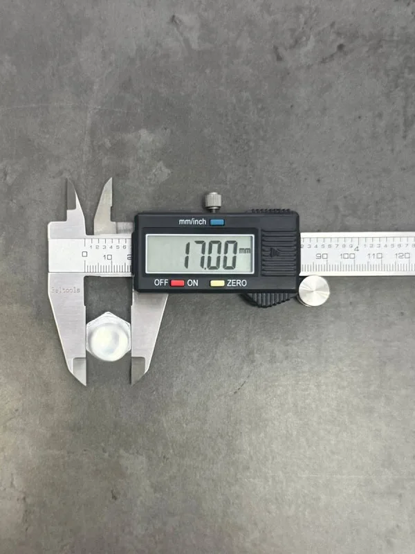 Болт М10х150х1,25 ГОСТ 7798-70 класс прочности 8.8 оцинкованный