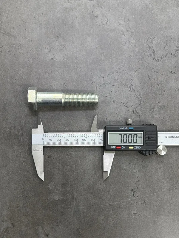 Болт М16х70х1,5 ГОСТ 7798-70 класс прочности 8.8 оцинкованный