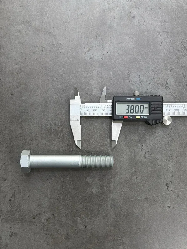 Болт М16х100х1,5 ГОСТ 7798-70 класс прочности 8.8 оцинкованный