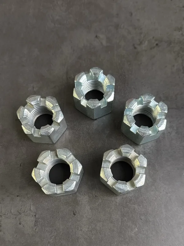 Гайка корончатая, прорезная низкая М24 DIN 937