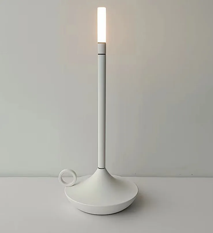 Лампа настол. d=11 см. h=25,5 см. 1 цв., 3 реж. ярк. алюм., белая LED CANDLE MGline /1/20/ ТП