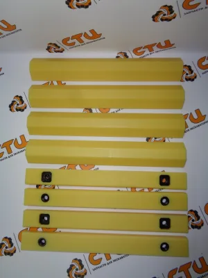 Уплотнение (направляющая) стрелы (телескопа) экскаватора погрузчика JCB 3CX (комплект из 8шт 123/03215, 123/06189)