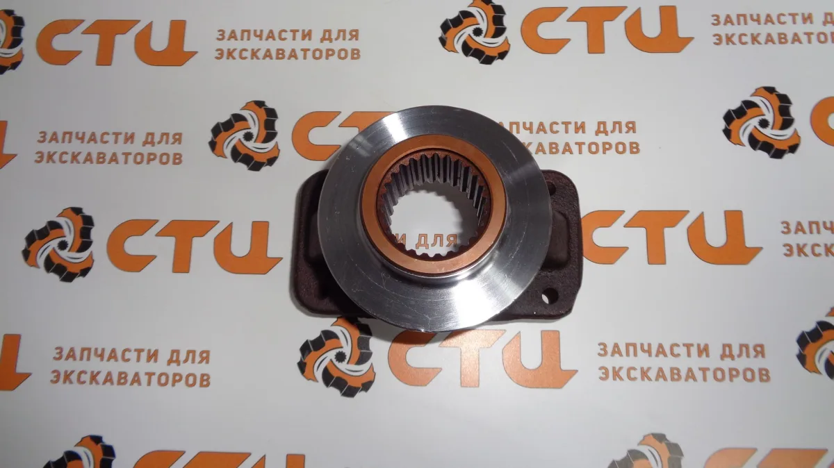 Фланец (хвостовик) 130-7046, 1307046 переднего моста экскаватора погрузчика CAT 416D, CAT420D, CAT424D, CAT428D