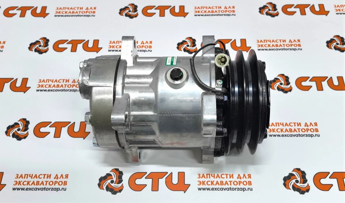 Компрессор кондиционера экскаватора погрузчика VOLVO BL61, BL71 VOE15082744, VOE118820069