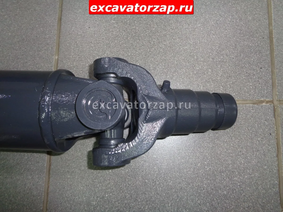 Вал карданный передний VOE11886355 экскаватора погрузчика Volvo BL61, BL71