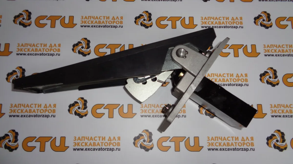 Педаль газа 31N5-20020 экскаватора Hyundai R140, R160, R170, R180, HW160, HW180