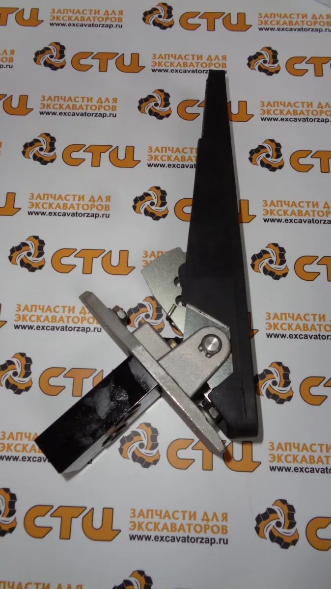 Педаль газа 31N5-20020 экскаватора Hyundai R140, R160, R170, R180, HW160, HW180
