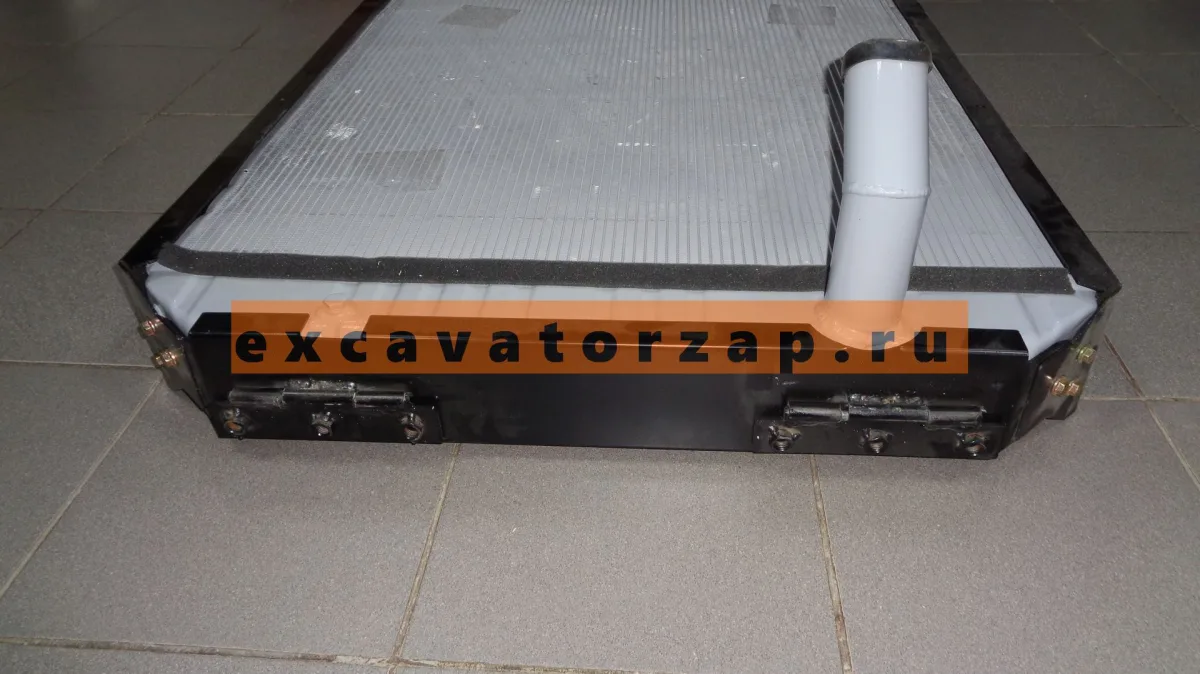 Радиатор водяной 11N6-43021 охлаждения двигателя экскаватора HYUNDAI R200, R215, R220, R225