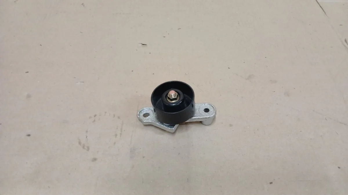 Ролик натяжной генератора и кондиционера Chery QQ S11-8111200