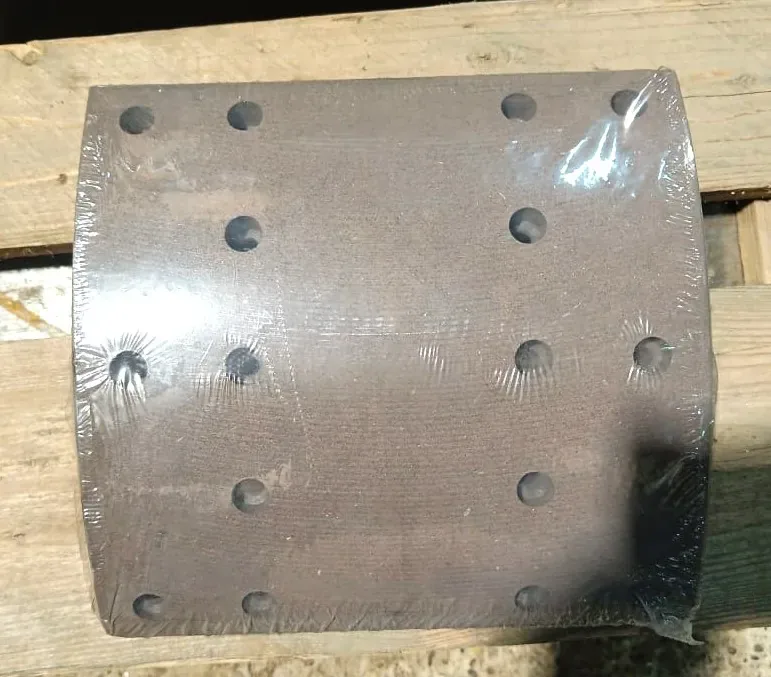 Накладка тормозная задняя J6 (12 отверстий) VALMO