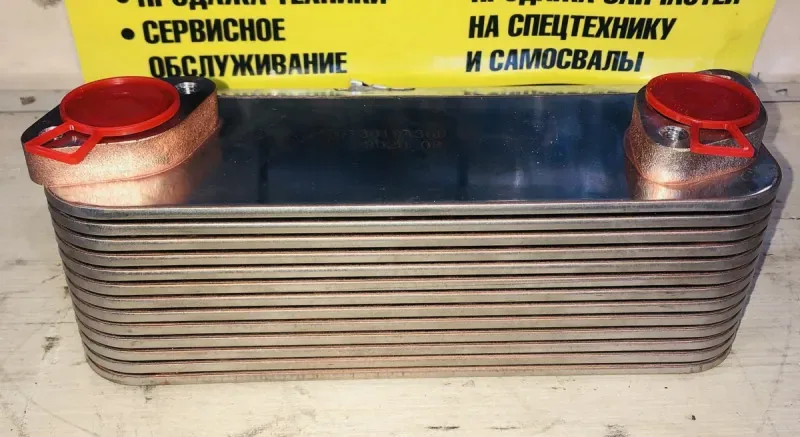 Радиатор масляный (теплообменник) FAW J5 CA6DL2