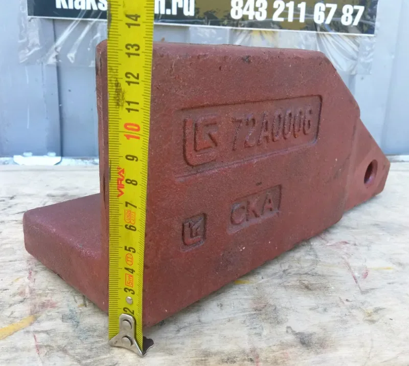 Адаптер коронки ковша LiuGong CLG836,842,856 боковой правый (30° 40 мм)